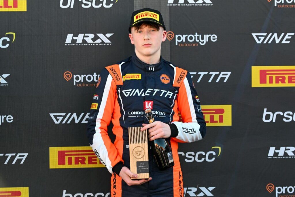 Freddie Lloyd, Fox Motorsport, Ginetta G40 Junior, Ginetta Junior Championship, Donington Park (credit: JEP)