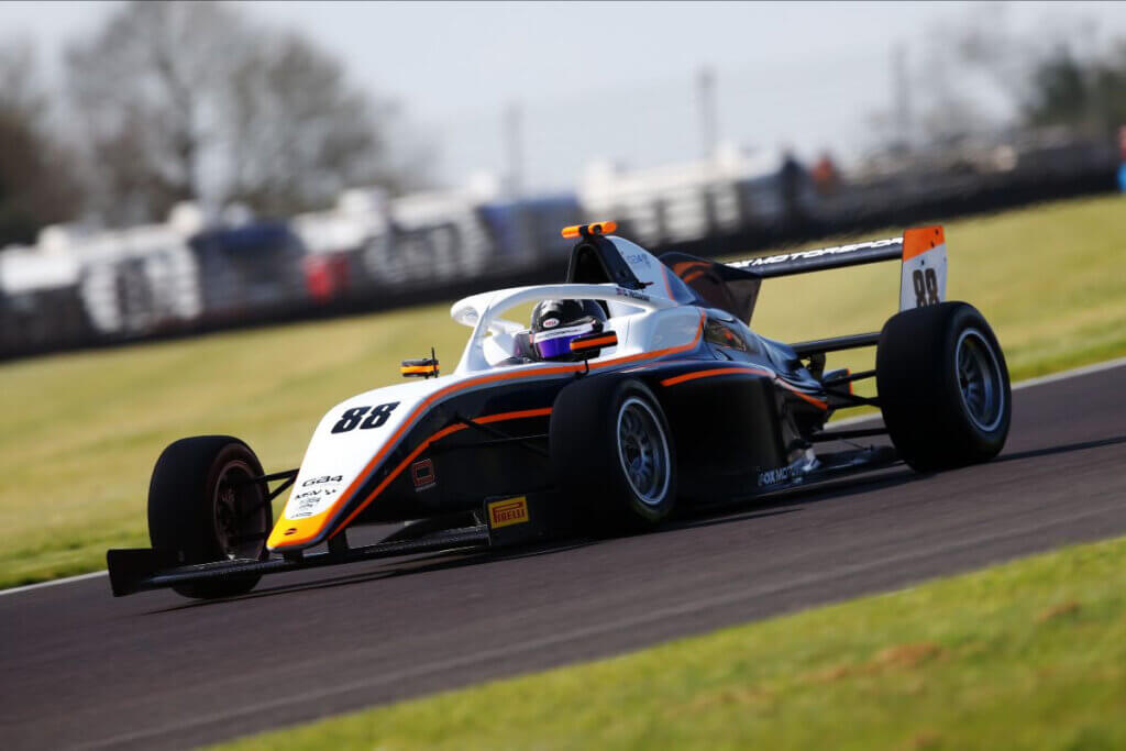 Caitlyn McDaniel, Fox Motorsport, Tatuus MSV GB4-025 , GB4 Championship, Donington Park (credit: JEP