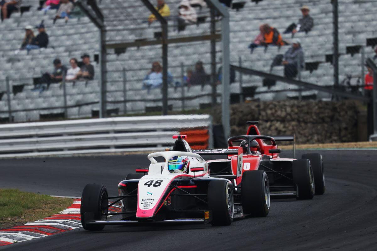 Holly Miall, Fox Motorsport, Tatuus MSV GB4-025 , GB4 Championship, Brands Hatch (credit: JEP)