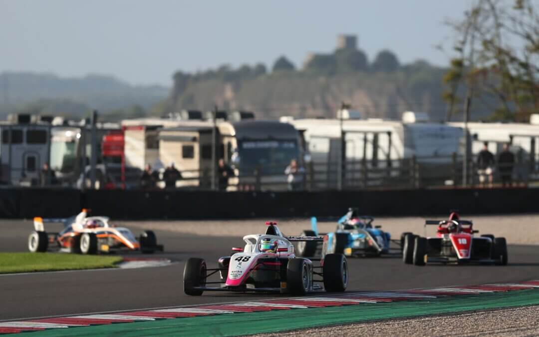 Fox Motorsport duo close out GB4 season with points at Donington