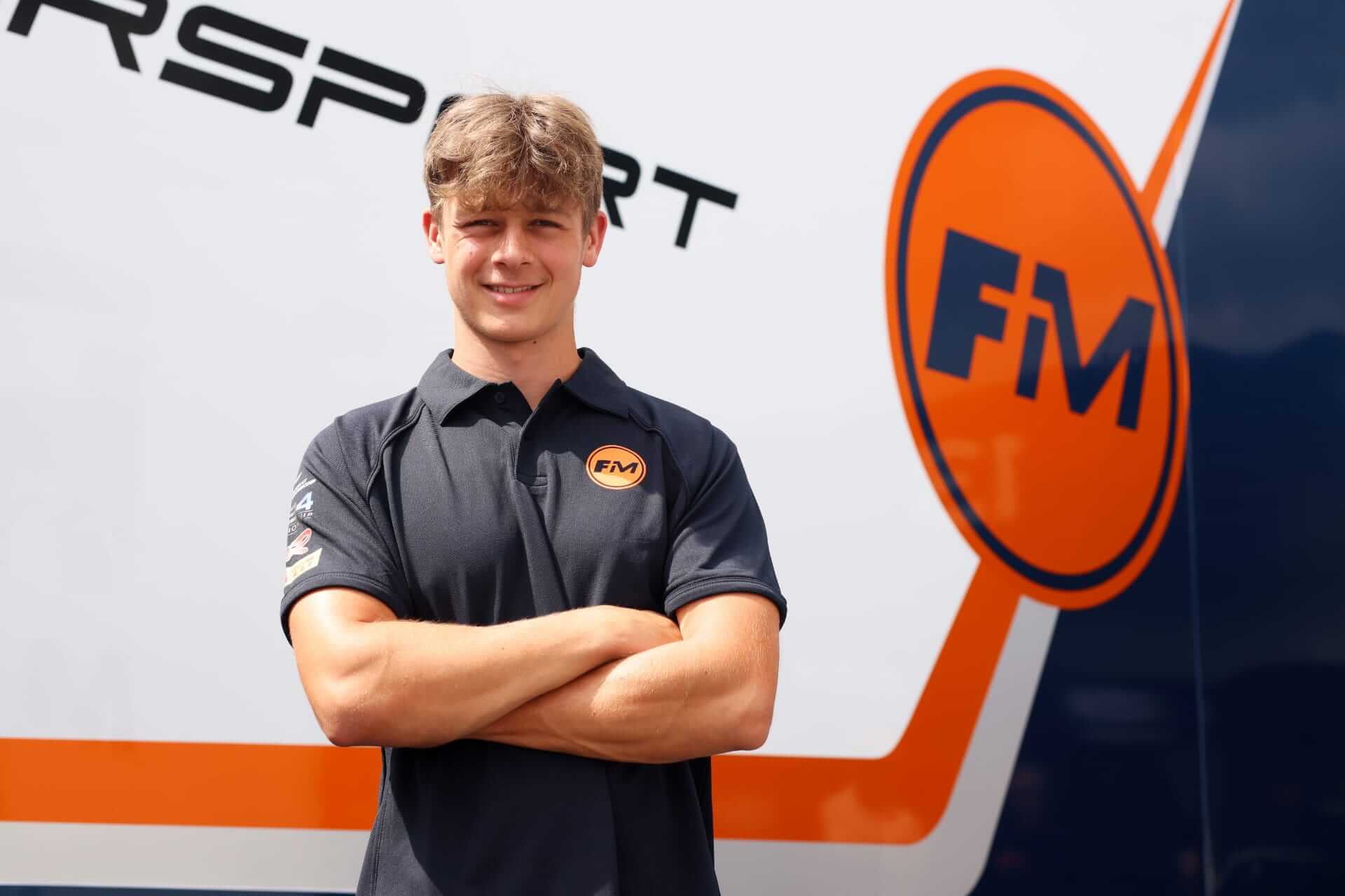 Rob Crawford joins Fox Motorsport for GB4 Winter Series